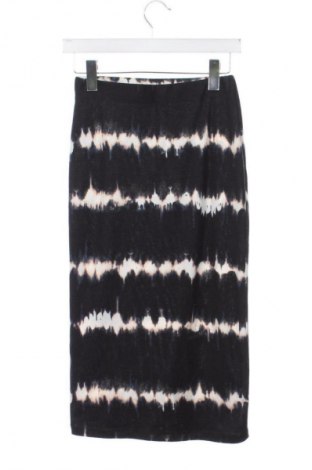 Rock F&F, Größe XS, Farbe Mehrfarbig, Preis 1,99 €