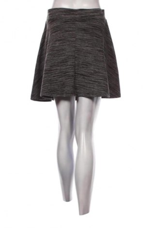 Пола Fb Sister, Размер L, Цвят Многоцветен, Цена 2,04 €