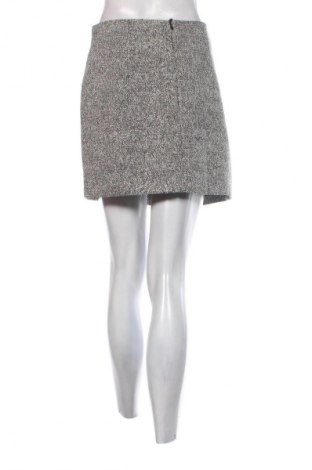 Пола H&M, Размер XL, Цвят Многоцветен, Цена 2,04 €