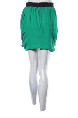 Пола H&M, Размер S, Цвят Зелен, Цена 3,06 €