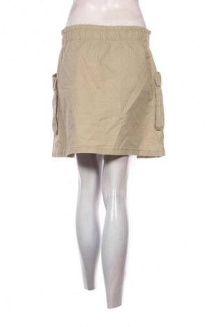 Пола H&M, Размер M, Цвят Бежов, Цена 2,04 €