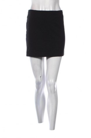 Пола H&M, Размер M, Цвят Черен, Цена 2,04 €