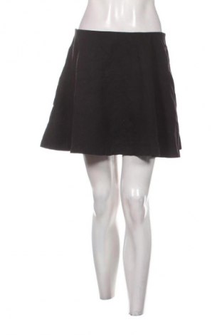 Пола H&M, Размер M, Цвят Черен, Цена 2,04 €