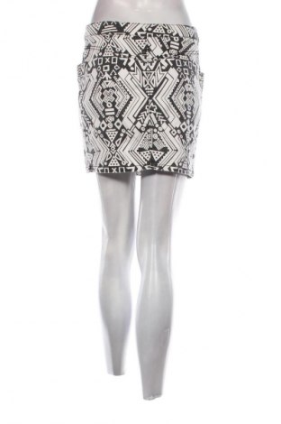 Пола H&M Divided, Размер M, Цвят Многоцветен, Цена 2,04 €