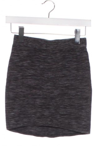 Пола H&M Divided, Размер XS, Цвят Многоцветен, Цена 2,04 €