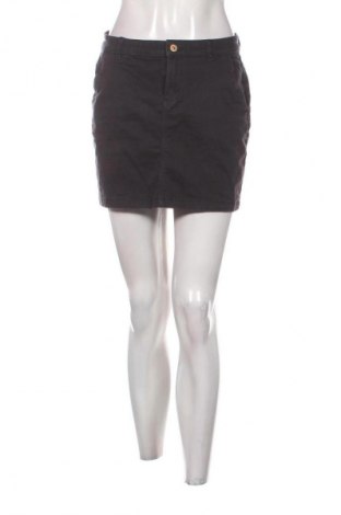 Пола H&M L.O.G.G., Размер S, Цвят Черен, Цена 2,04 €