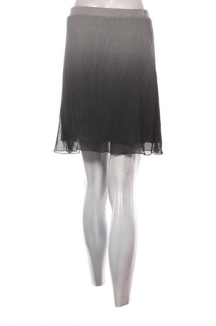 Пола In Scene, Размер M, Цвят Многоцветен, Цена 2,04 €