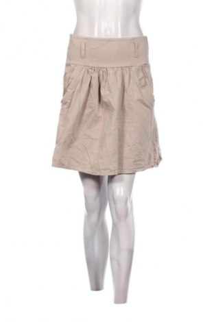 Пола Made In Italy, Размер M, Цвят Бежов, Цена 2,04 €