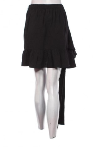 Пола ONLY, Размер S, Цвят Черен, Цена 2,04 €