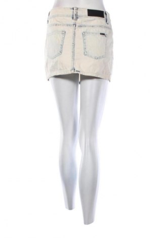 Пола ONLY, Размер M, Цвят Многоцветен, Цена 2,04 €