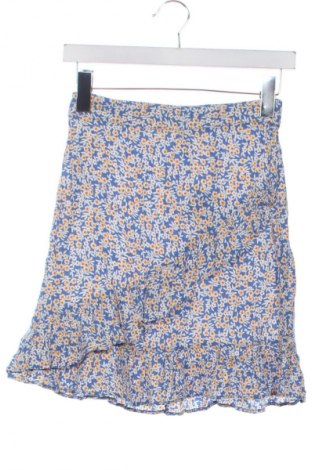 Пола Pieces, Размер XS, Цвят Многоцветен, Цена 2,04 €