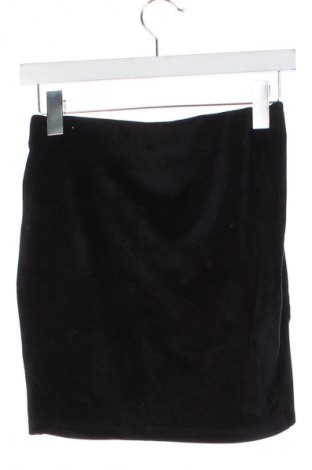 Пола Review, Размер XS, Цвят Черен, Цена 2,04 €