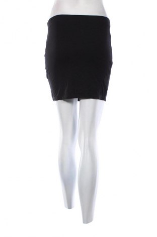 Пола SHEIN, Размер S, Цвят Черен, Цена 2,55 €