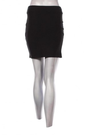 Пола Sisters Point, Размер S, Цвят Черен, Цена 2,04 €