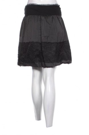 Пола Siste's, Размер S, Цвят Многоцветен, Цена 3,06 €