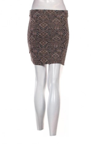 Пола Stradivarius, Размер S, Цвят Многоцветен, Цена 2,04 €