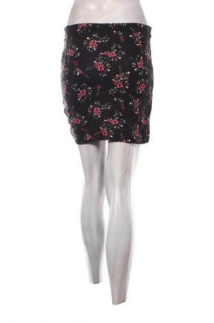 Пола Tally Weijl, Размер M, Цвят Многоцветен, Цена 2,04 €