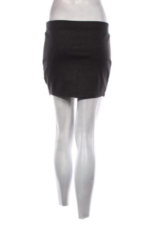 Пола Terranova, Размер S, Цвят Черен, Цена 2,04 €