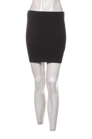 Пола True Spirit, Размер M, Цвят Черен, Цена 2,04 €