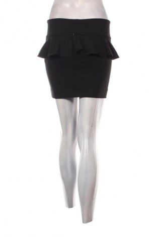 Пола Unbranded, Размер M, Цвят Черен, Цена 2,04 €