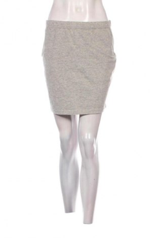 Пола Unbranded, Размер S, Цвят Сив, Цена 2,04 €