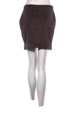 Пола Unbranded, Размер M, Цвят Черен, Цена 2,04 €