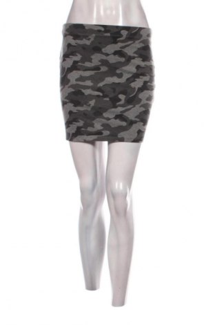 Пола Unbranded, Размер M, Цвят Многоцветен, Цена 2,04 €