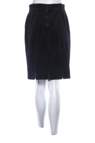 Пола Unbranded, Размер M, Цвят Черен, Цена 2,04 €