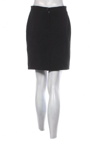 Пола Unbranded, Размер M, Цвят Черен, Цена 2,04 €