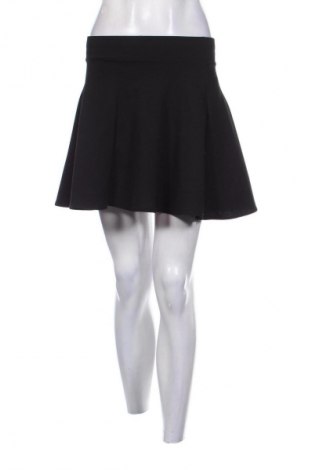 Пола Unbranded, Размер S, Цвят Черен, Цена 2,04 €