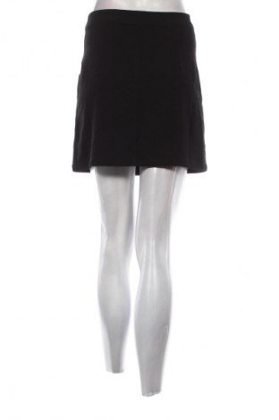 Пола VILA, Размер S, Цвят Черен, Цена 2,04 €