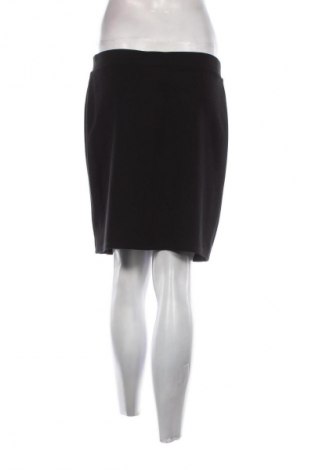 Пола Yessica, Размер M, Цвят Черен, Цена 2,04 €