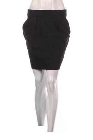 Пола Zara, Размер S, Цвят Черен, Цена 2,04 €