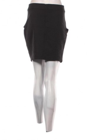 Пола Zara, Размер S, Цвят Черен, Цена 2,04 €