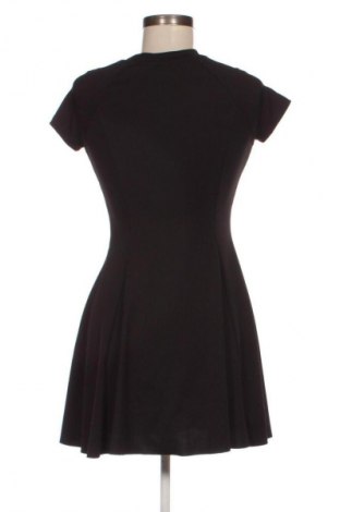 Sukienka Bershka, Rozmiar M, Kolor Czarny, Cena 56,99 zł