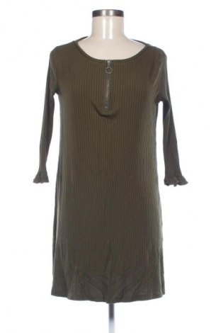 Рокля Clockhouse, Размер S, Цвят Зелен, Цена 2,04 €