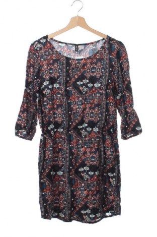 Šaty  H&M Divided, Velikost XS, Barva Vícebarevné, Cena  49,00 Kč