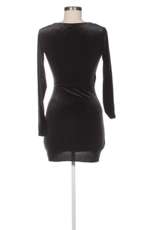 Šaty  H&M Divided, Velikost S, Barva Černá, Cena  79,00 Kč