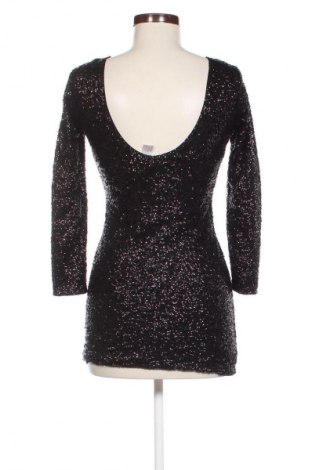 Šaty  H&M Divided, Velikost S, Barva Černá, Cena  249,00 Kč