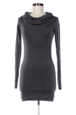 Šaty  Madonna, Velikost S, Barva Šedá, Cena  49,00 Kč