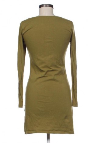Sukienka Summum Woman, Rozmiar M, Kolor Zielony, Cena 28,99 zł