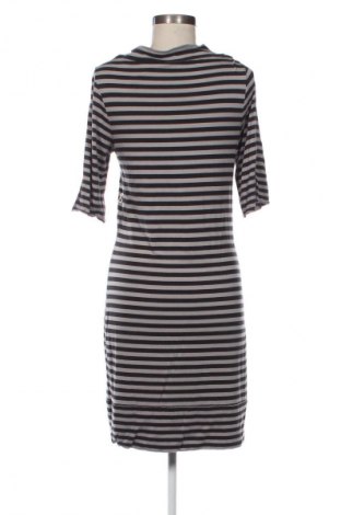 Рокля Unbranded, Размер M, Цвят Многоцветен, Цена 2,04 €