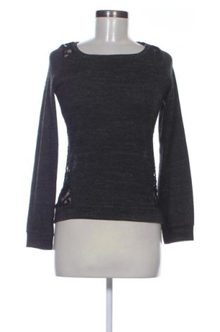 Dámská halenka Bershka, Velikost XS, Barva Vícebarevné, Cena  283,00 Kč