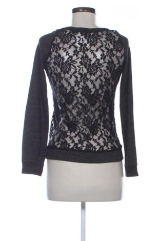 Dámská halenka Bershka, Velikost XS, Barva Vícebarevné, Cena  283,00 Kč