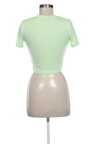 Bluză de femei Bershka, Mărime M, Culoare Verde, Preț 60,99 Lei