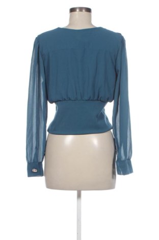 Damen Shirt Floria, Größe M, Farbe Blau, Preis € 82,99
