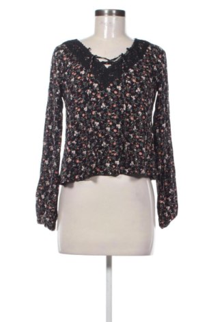 Дамска блуза Hollister, Размер XS, Цвят Многоцветен, Цена 14,31 €