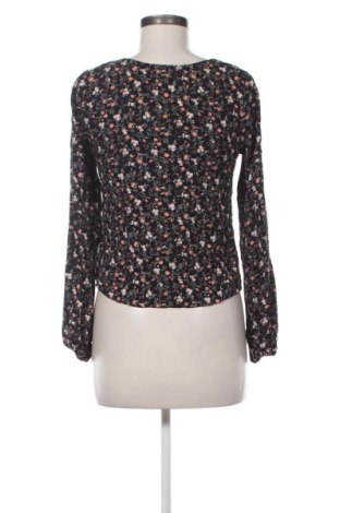 Дамска блуза Hollister, Размер XS, Цвят Многоцветен, Цена 14,31 €