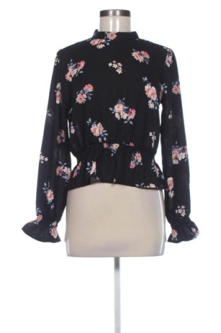 Damen Shirt House, Größe M, Farbe Mehrfarbig, Preis 10,00 €