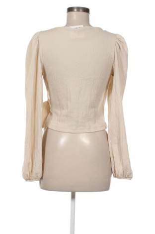 Damen Shirt Monki, Größe M, Farbe Ecru, Preis 8,99 €